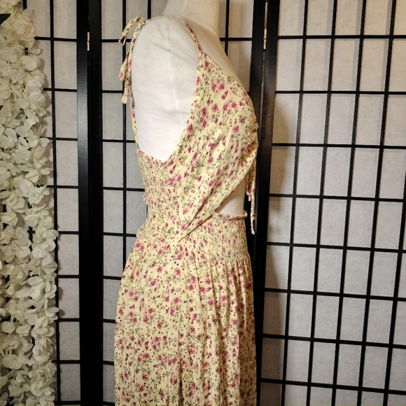 Vanilla Star Juniors' Floral-Print High-Low Maxi Dress Size XL Cream Combo - Picture 5 of 8